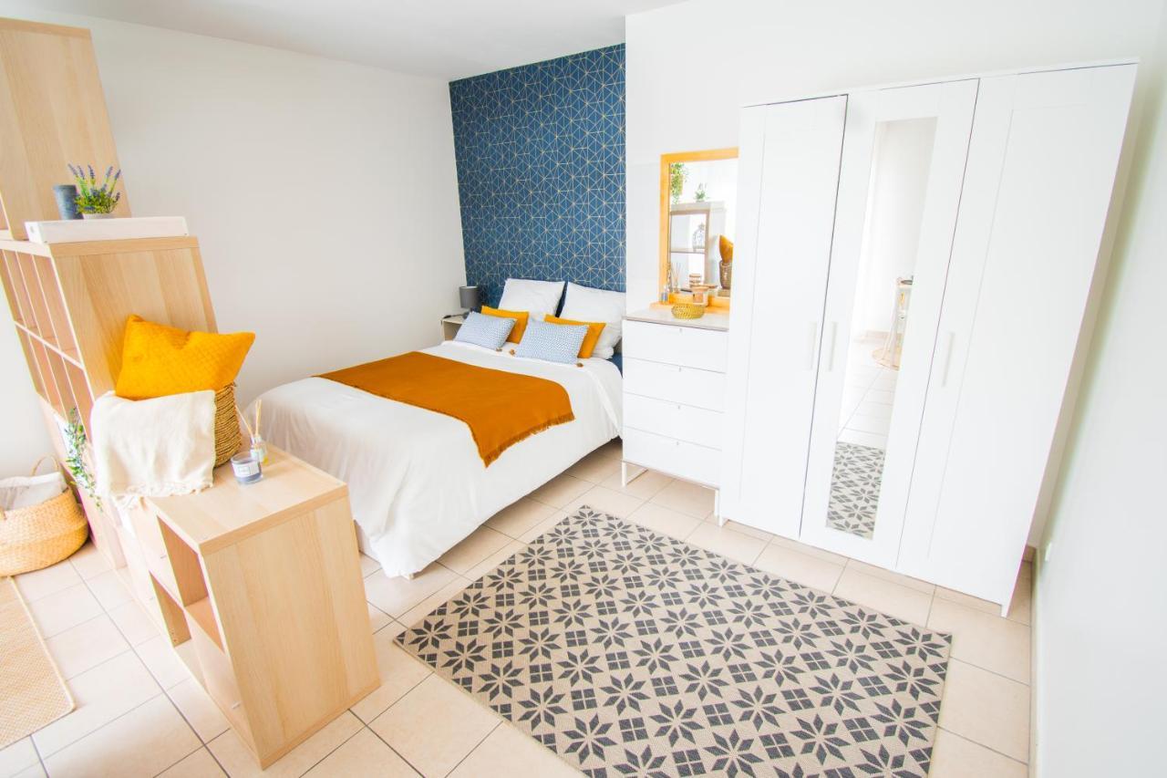 Apartament Studio Charmant Cergy Le Haut Au Pied De La Gare ! Parking Prive ! Zewnętrze zdjęcie
